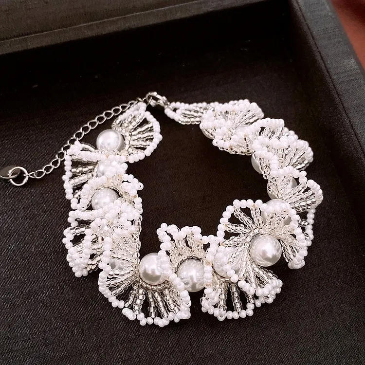 Pearl Jewelry Set for Women French Vintage Necklace and Earring Combination