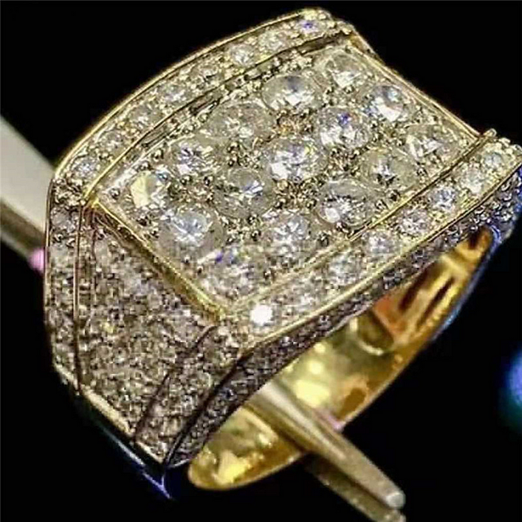 Luxury Iced Out Rhinestone Gold Ring Men Alloy Gold Rings
