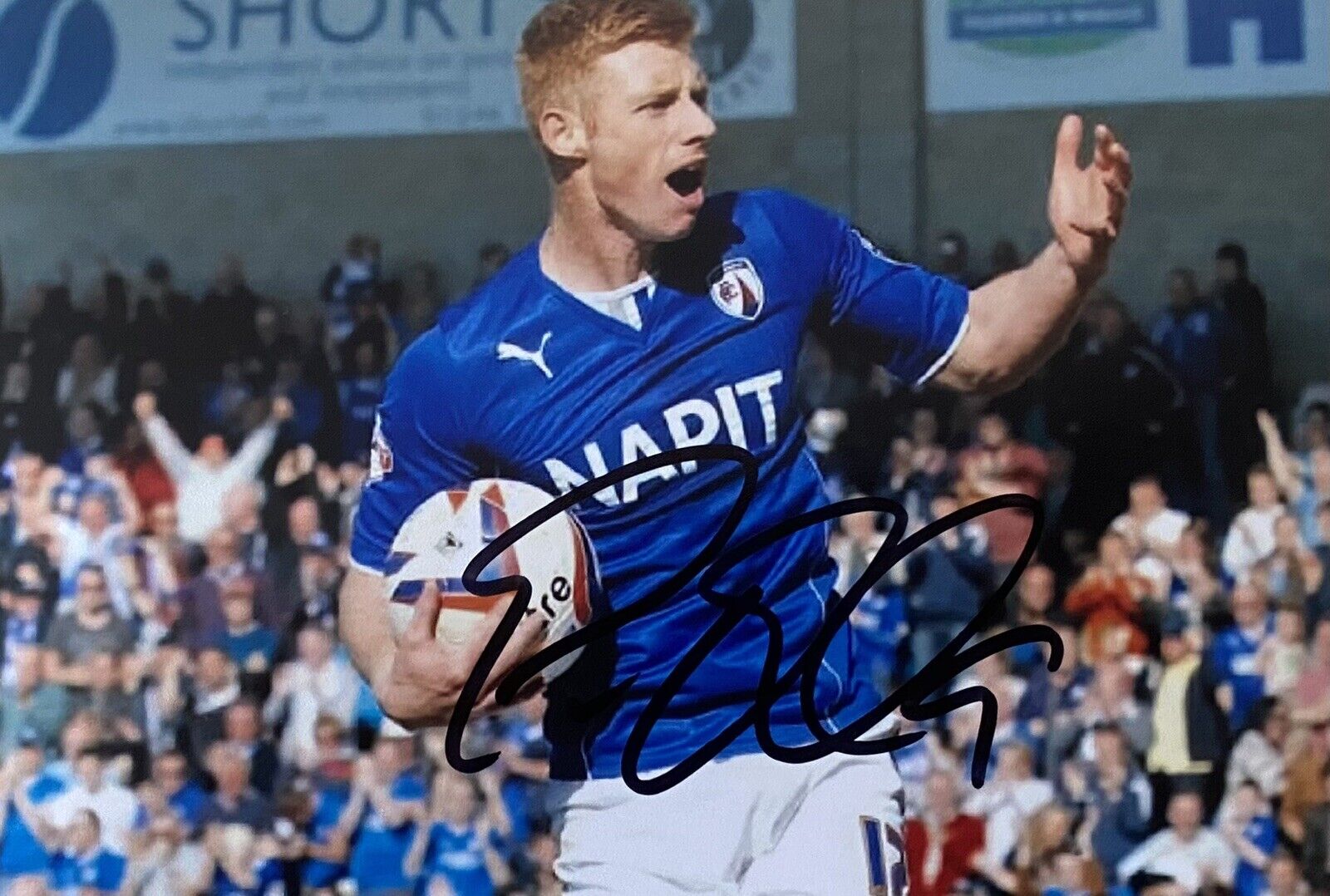 Eoin Doyle Genuine Hand Signed Chesterfield 6X4 Photo Poster painting