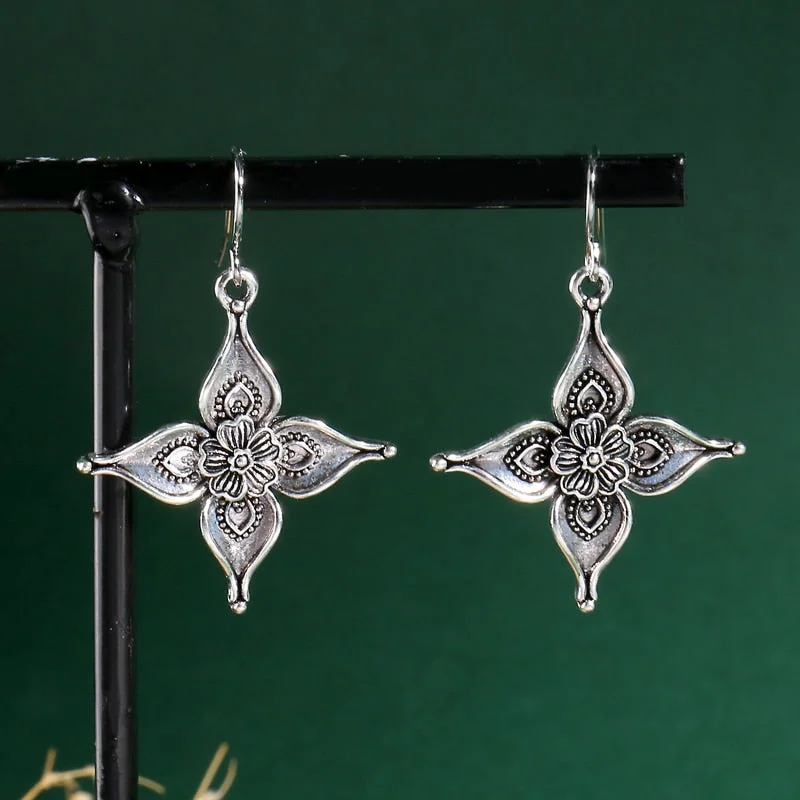 Vintage Metal Hand Carved Plants Flower Earrings Retro Indian Tribe Gypsy Ethnic Statement For Women Party Jewelry Free Shipping