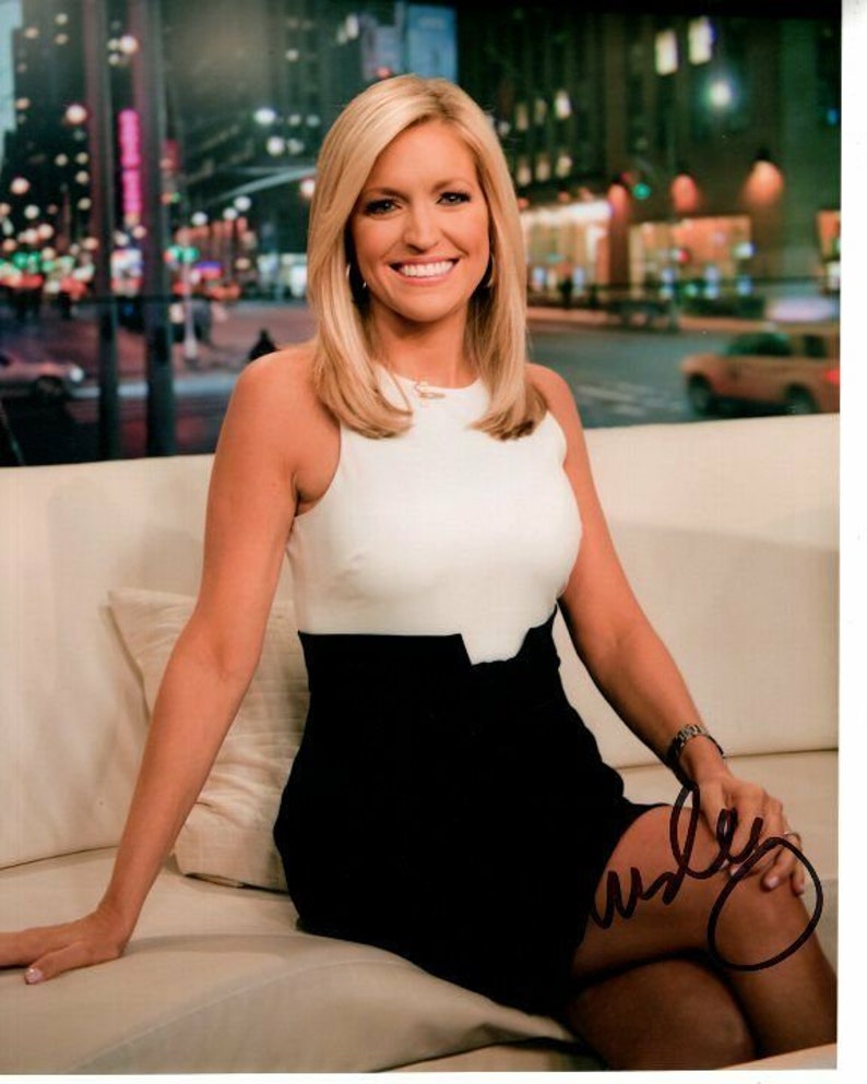 Ainsley earhardt signed autographed fox & friends 8x10 Photo Poster painting