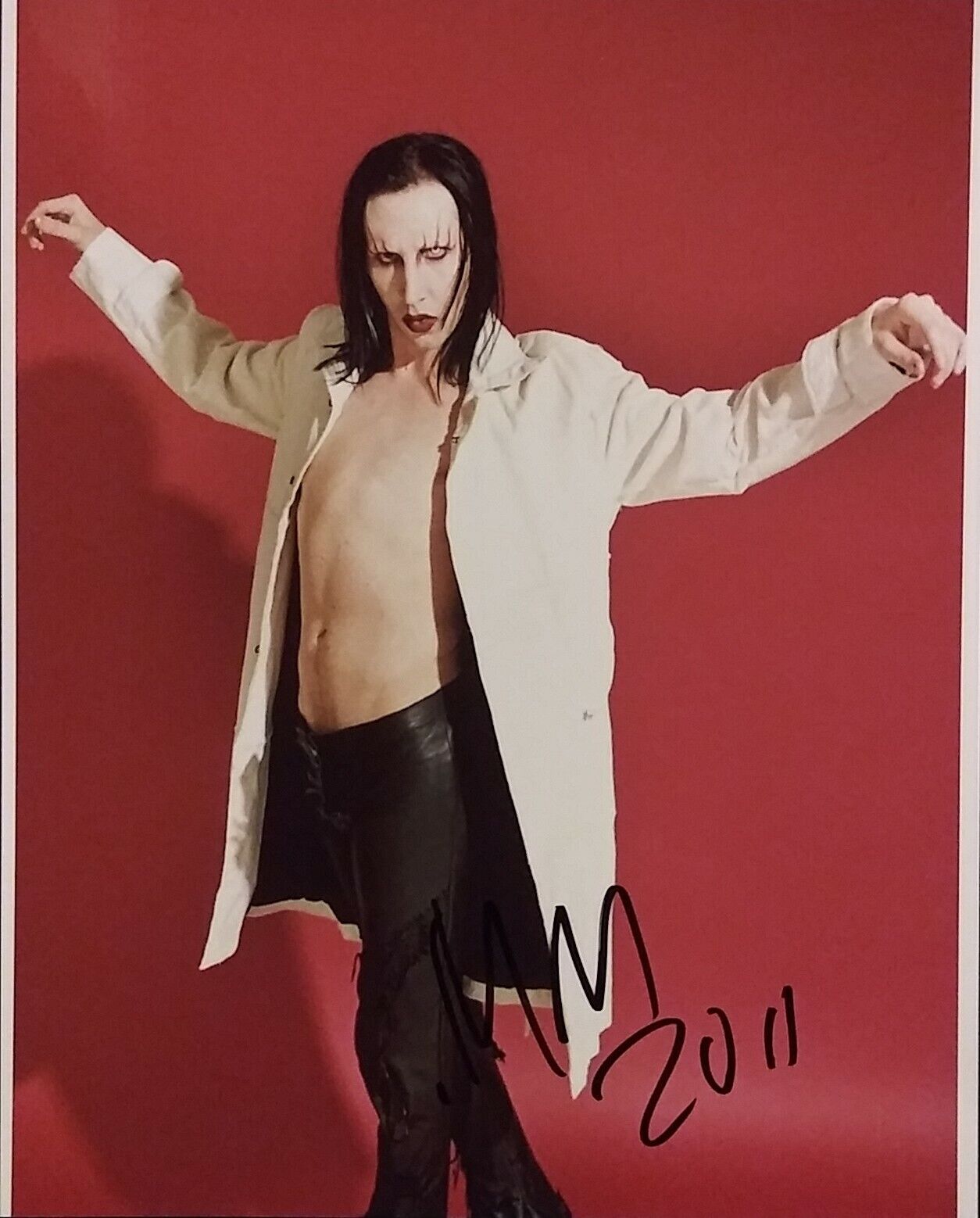 Marilyn Manson signed 8 x 10