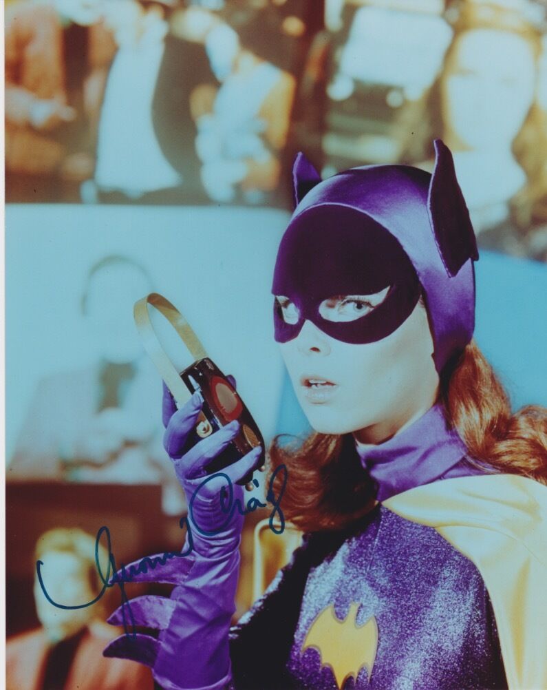 Yvonne Craig (Batgirl Batman) signed authentic 8x10 Photo Poster painting COA