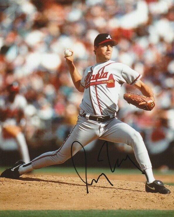 GREG MADDUX SIGNED ATLANTA BRAVES PITCHER 8x10 Photo Poster painting #1 HOF Autograph HOF PROOF