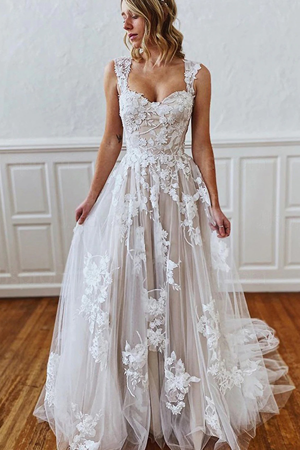 Modern Straps Sweetheart Wedding Dress With Appliques - lulusllly