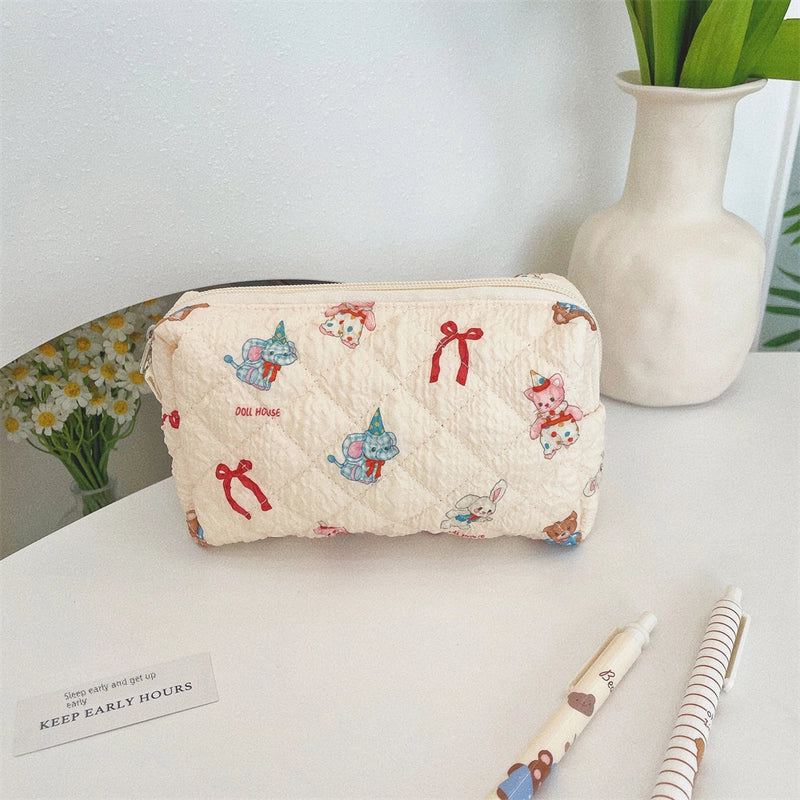 31291 Fresh Quilted Hand-held Cosmetic Bag Girl Large Capacity Cute Storage Student Zipper Stationery Bag Pencil Case