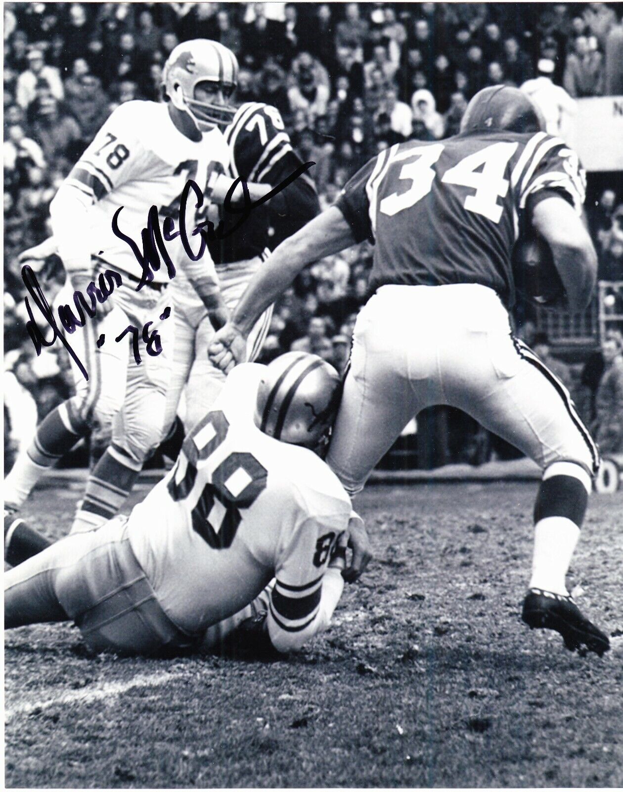 Darris McCord signed 8x10 B&W Detroit Lions Photo Poster painting (Dec)