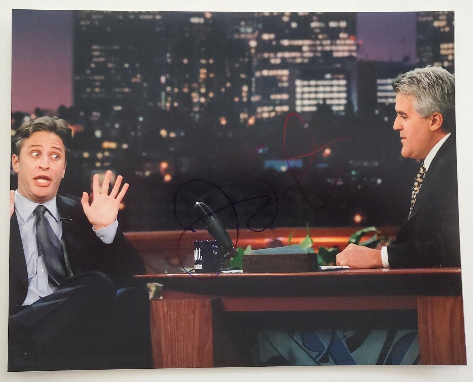 Jon Stewart Signed 8x10 Photo Poster painting The Daily Show Stand Up Comedian LEGEND RAD