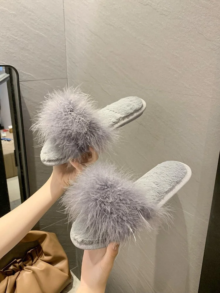 Yyvonne Yyvonne Cool Slippers Female Wear Ins Autumn Winter New Korean Version Of Fashion Casual Fire Chicken Feather Word Cool Drag Female