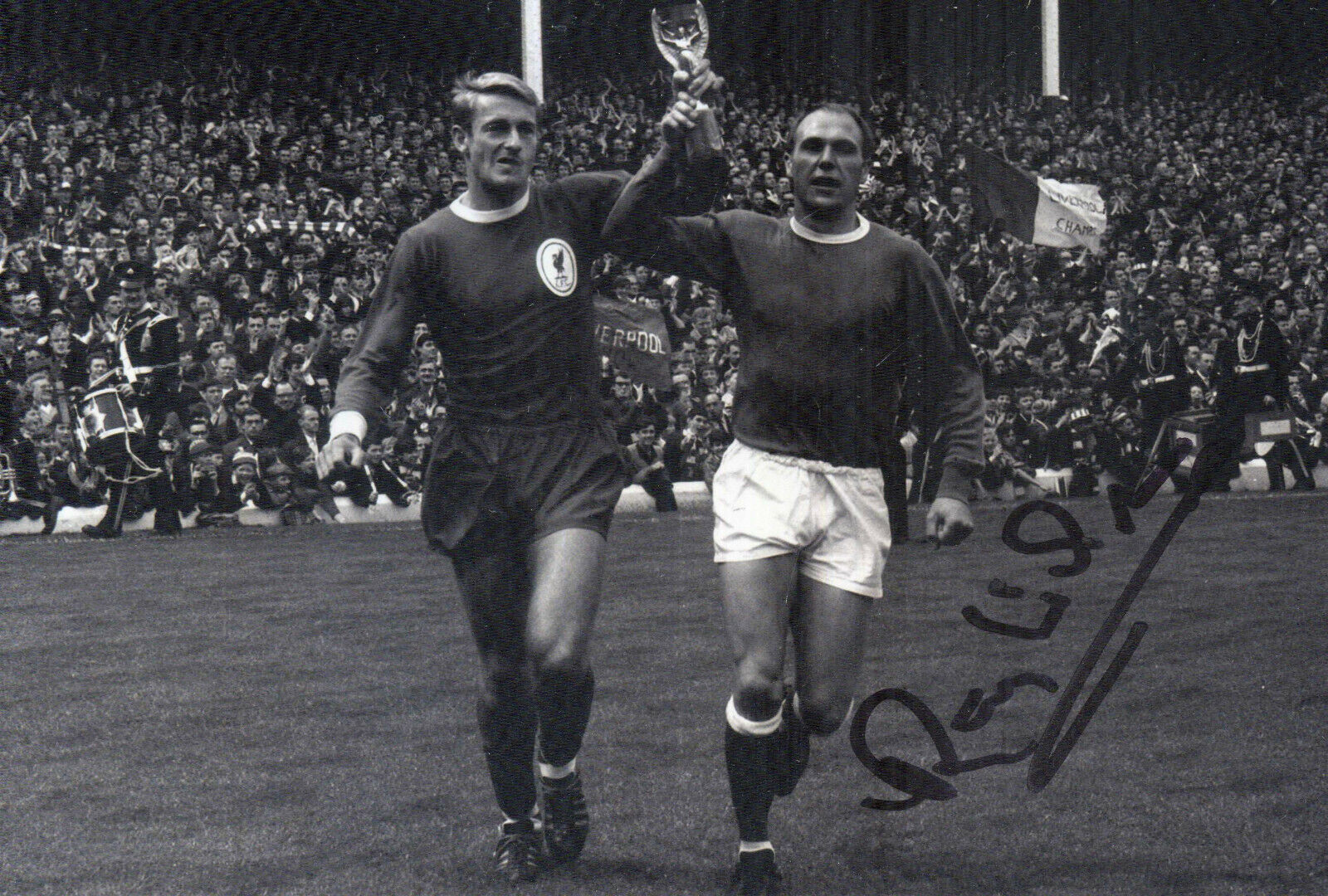 RAY WILSON Signed Photo Poster paintinggraph - Everton & England World Cup 1966 Preprint