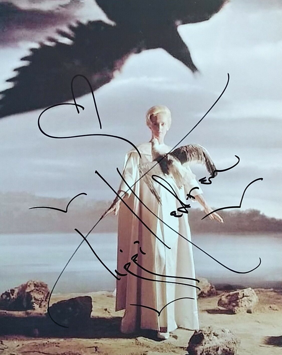 Tippi Hedren signed 8 x 10