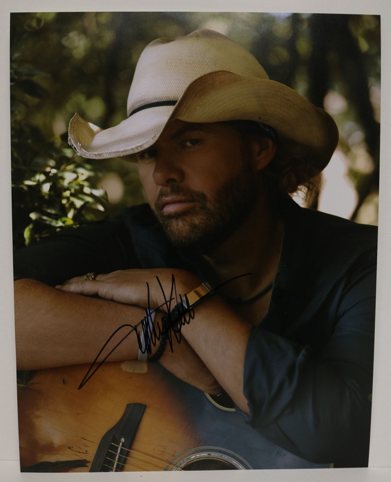 Toby Keith Signed Autographed Glossy 11x14 Photo Poster painting - COA Matching Holograms