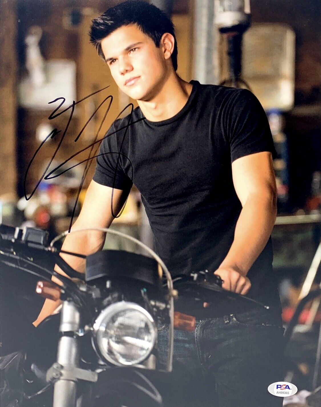 Taylor Lautner Signed 11x14 Photo Poster painting PSA AH99365 Autographed Twilight