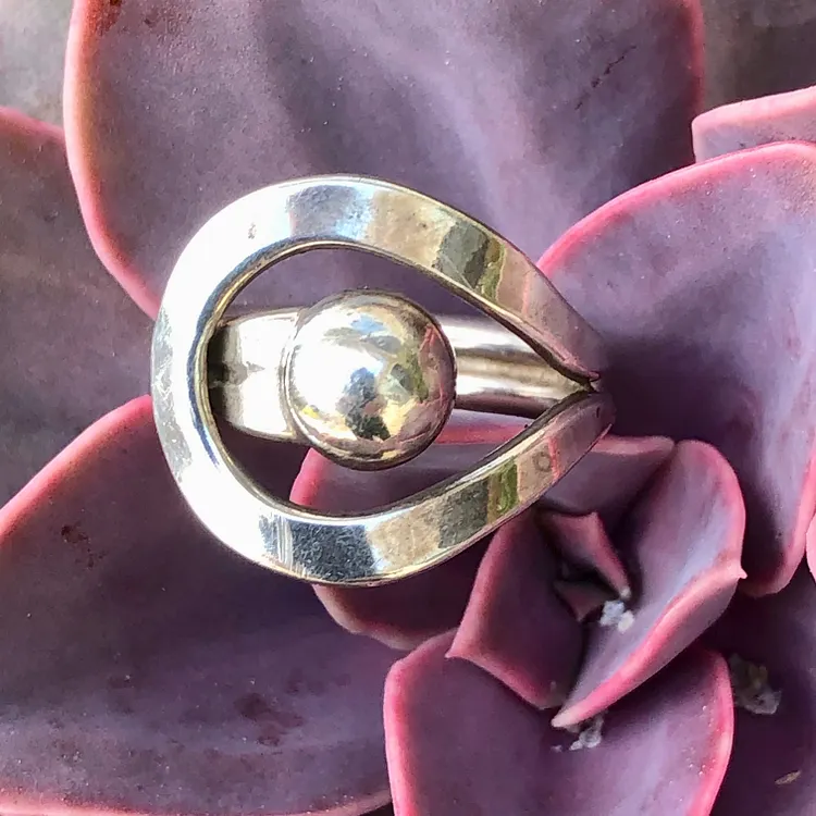 Modernist Sterling Silver Ring Size 7