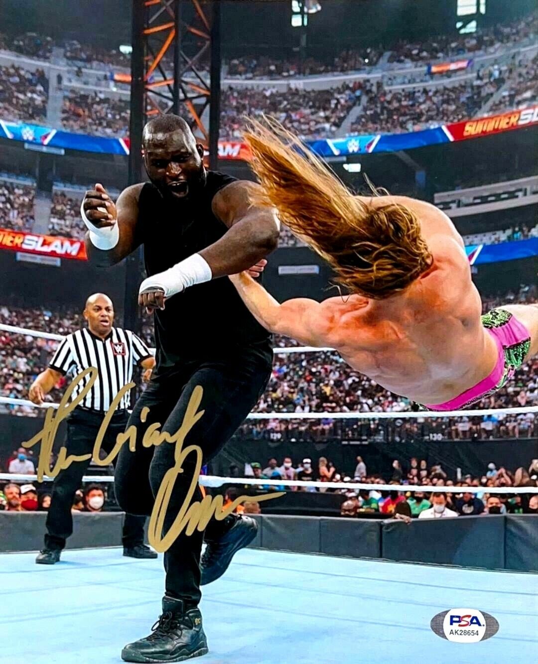 WWE THE GIANT OMOS HAND SIGNED AUTOGRAPHED 8X10 Photo Poster painting WITH PROOF AND PSA COA 9