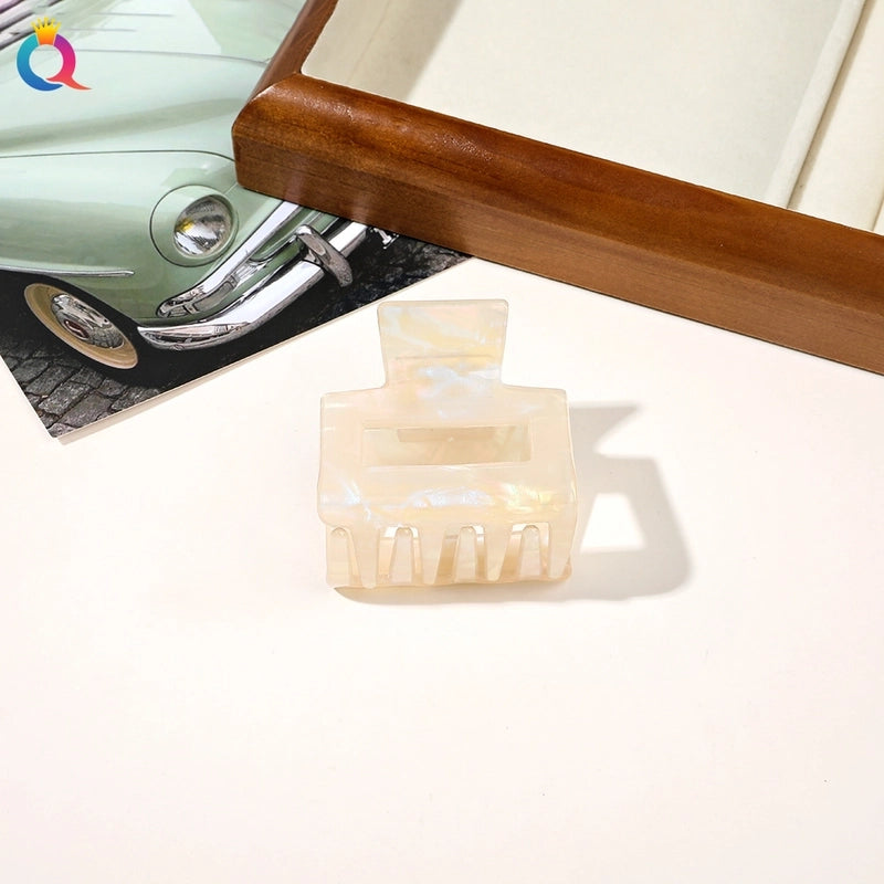 Women’s Minimalist Classic Style Solid Color PVC Hair Claws