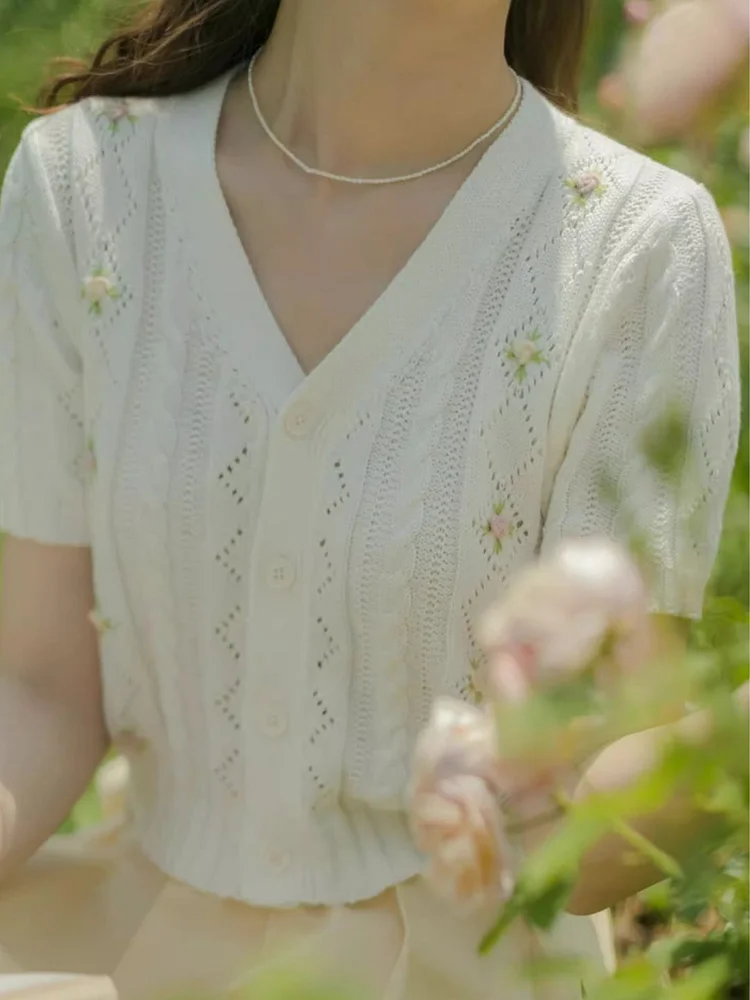 V-neck knitted T-shirt - White