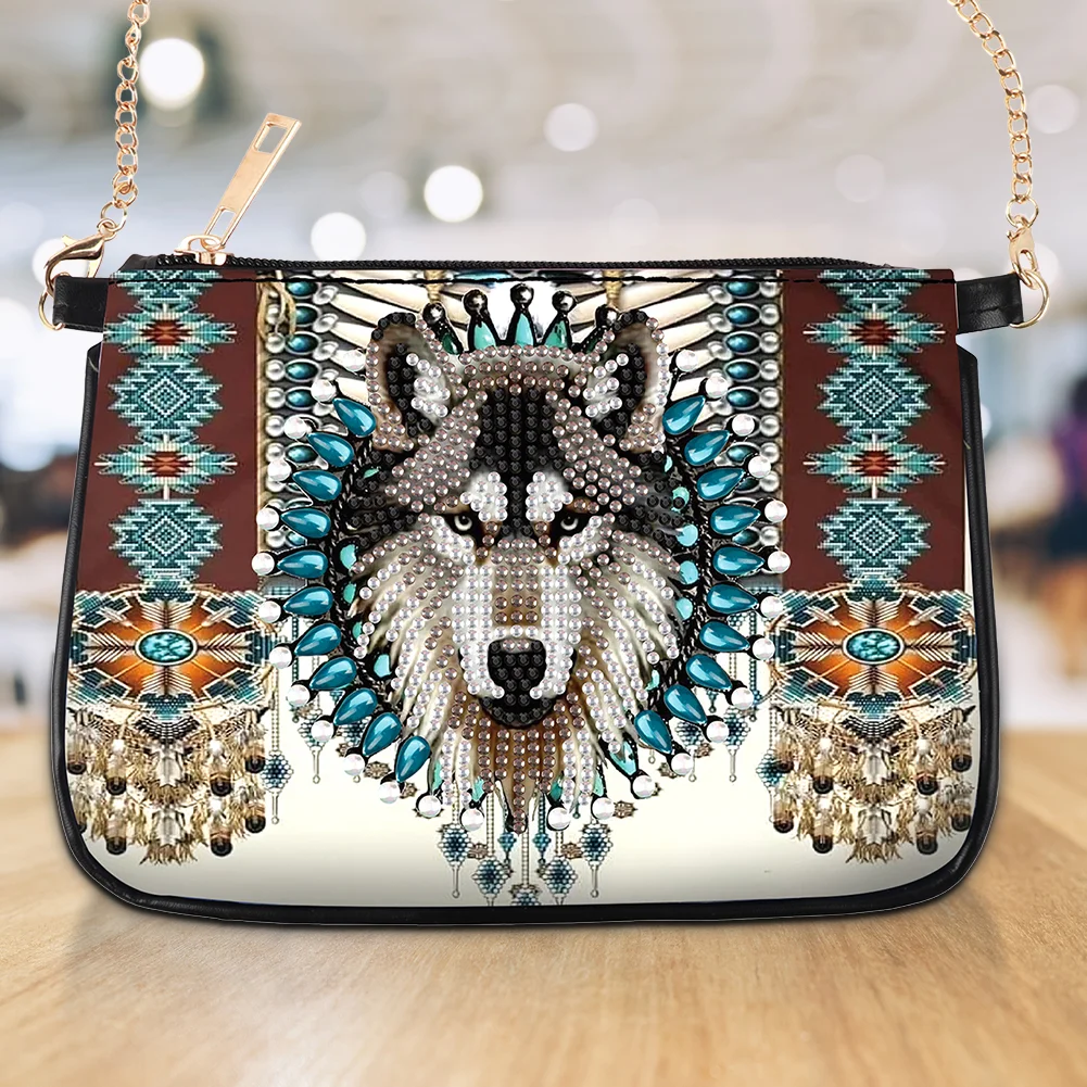 5D Diamond Painting Crossbody Chain Bags PU Diamond Art Purses (Wolf)