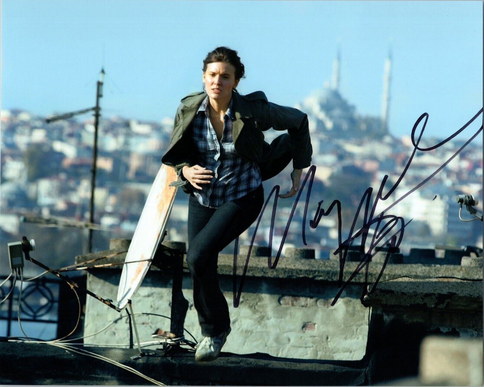 ~~ MAGGIE GRACE Authentic Hand-Signed TAKEN