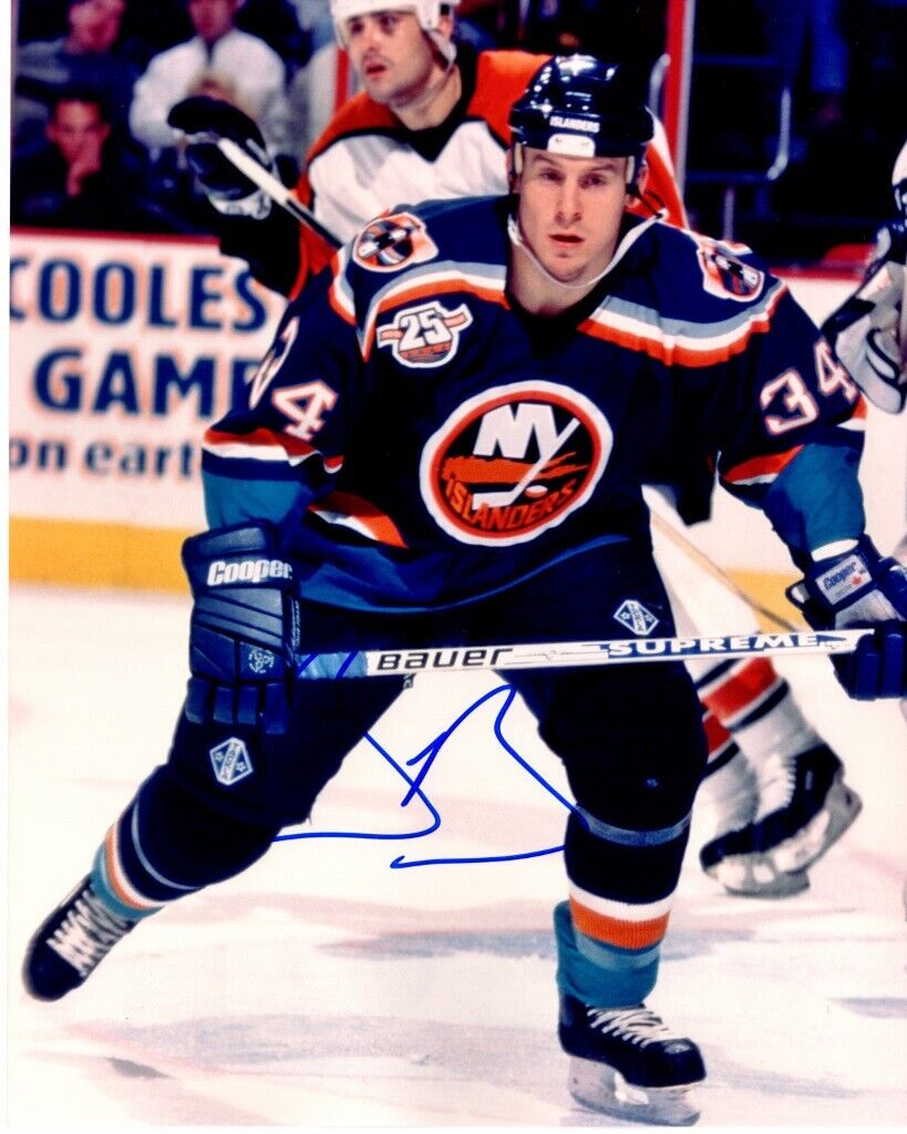 Bryan Berard Signed - Autographed New York Islanders 8x10 inch Photo Poster painting