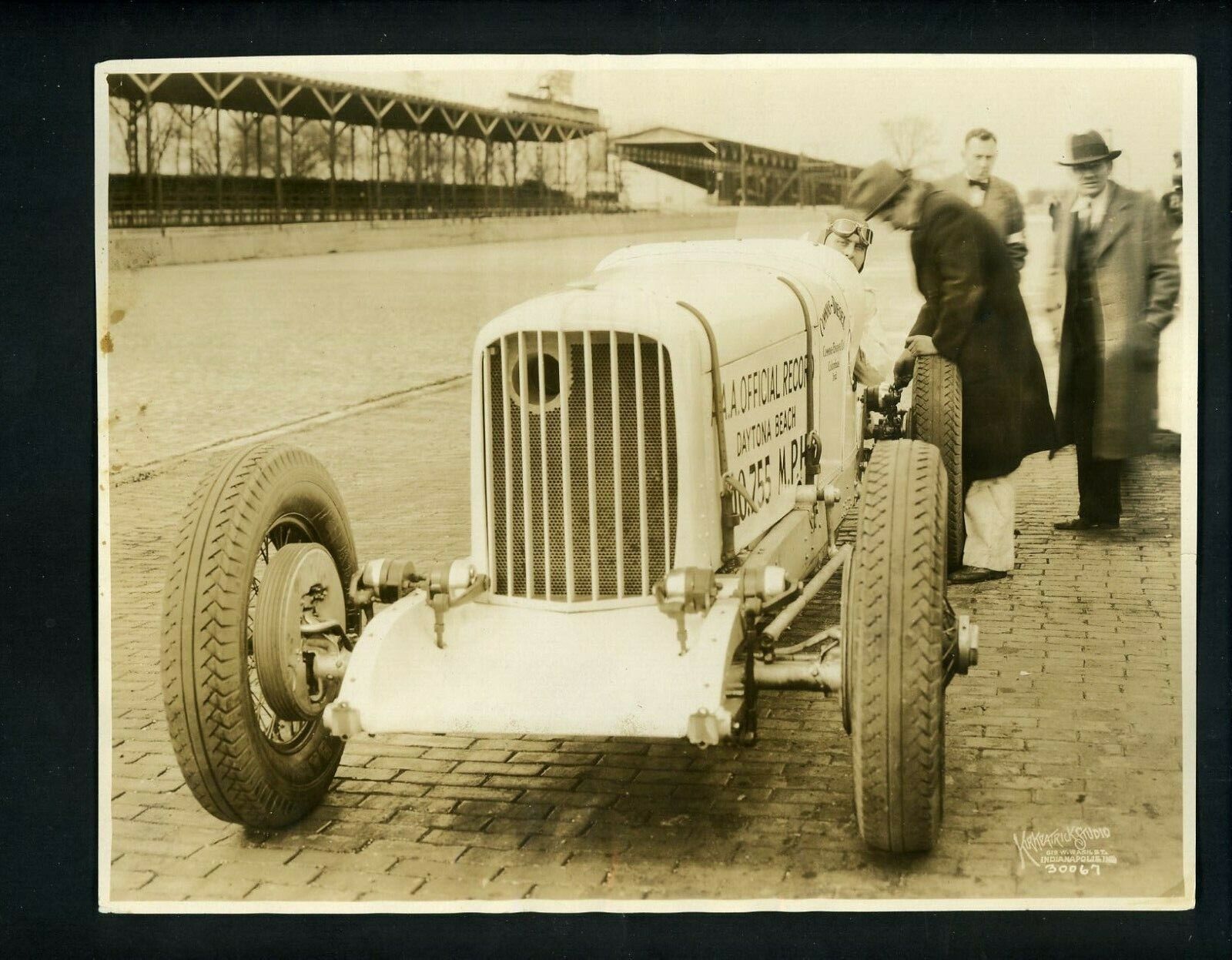 Indianapolis Motor Speedway 1931 Type 1 Press Photo Poster painting Diesel motored car Cummings