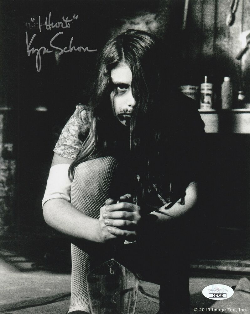 Kyra Schon Autograph 8x10 Photo Poster painting Night of the Living Dead Karen Cooper  K1