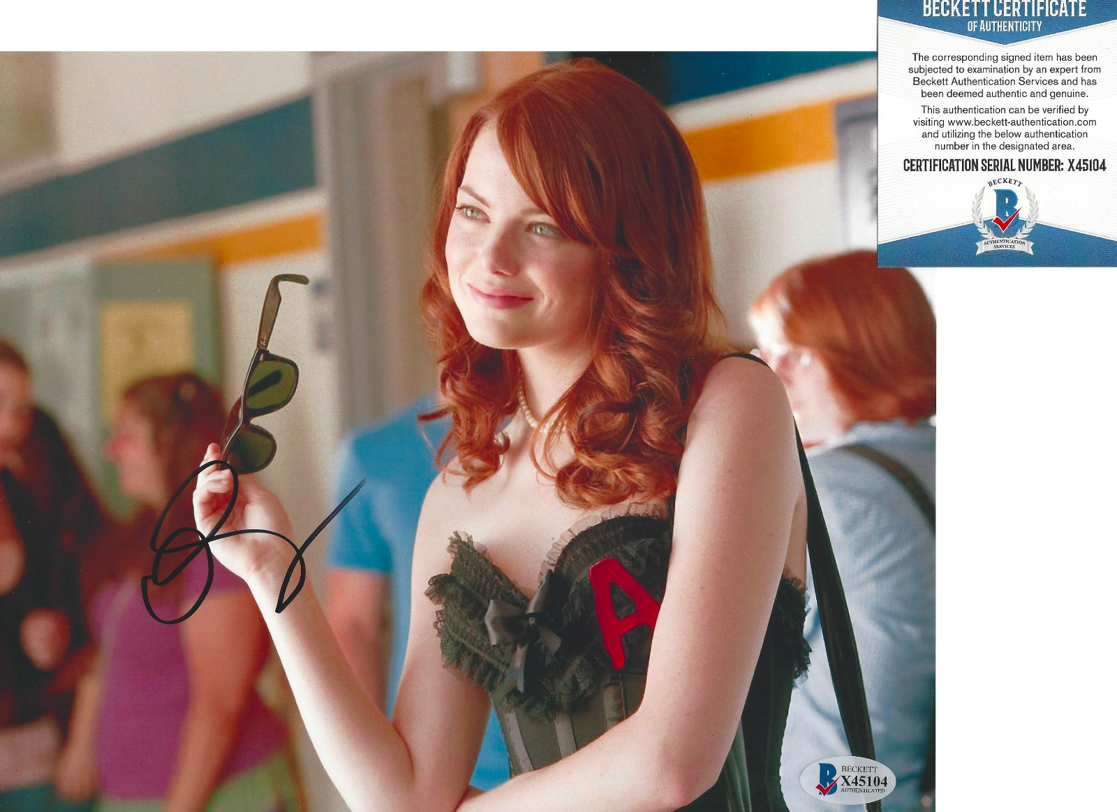 EMMA STONE SIGNED 'EASY A' SIGNED 8x10 MOVIE Photo Poster painting SEXY ACTRESS BECKETT COA BAS