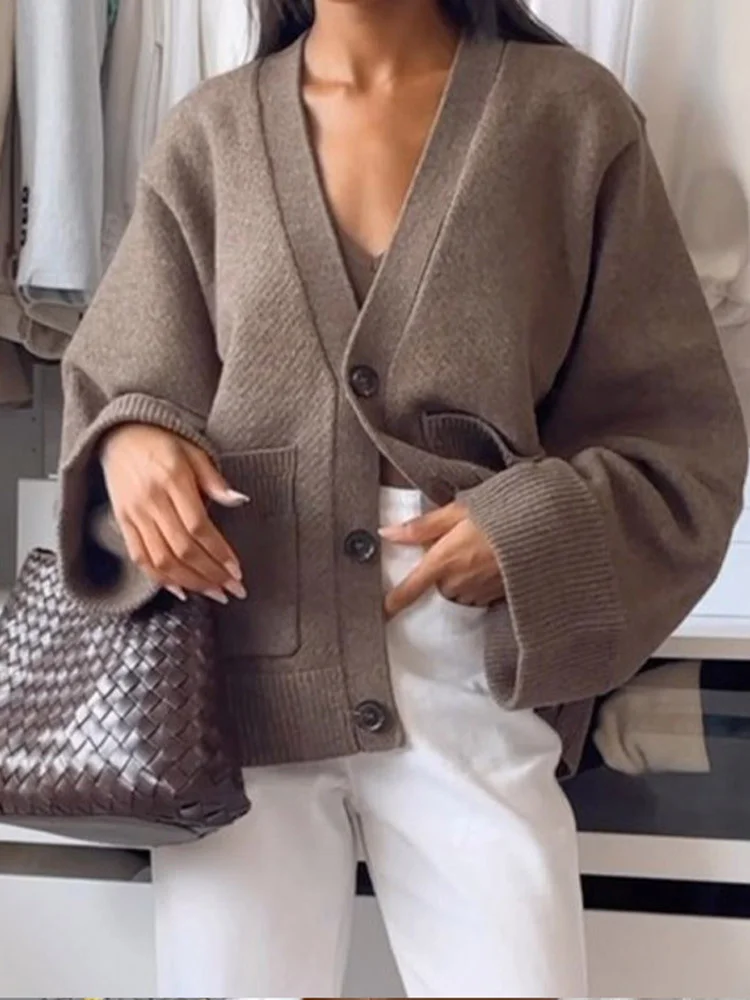 Women's V-neck Solid Color Long Sleeved Knitted Cardigan
