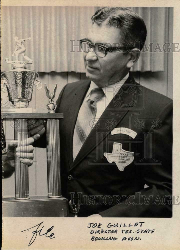 Press Photo Poster painting Joe Guillot, Texas State Bowling Association Director - saa94644