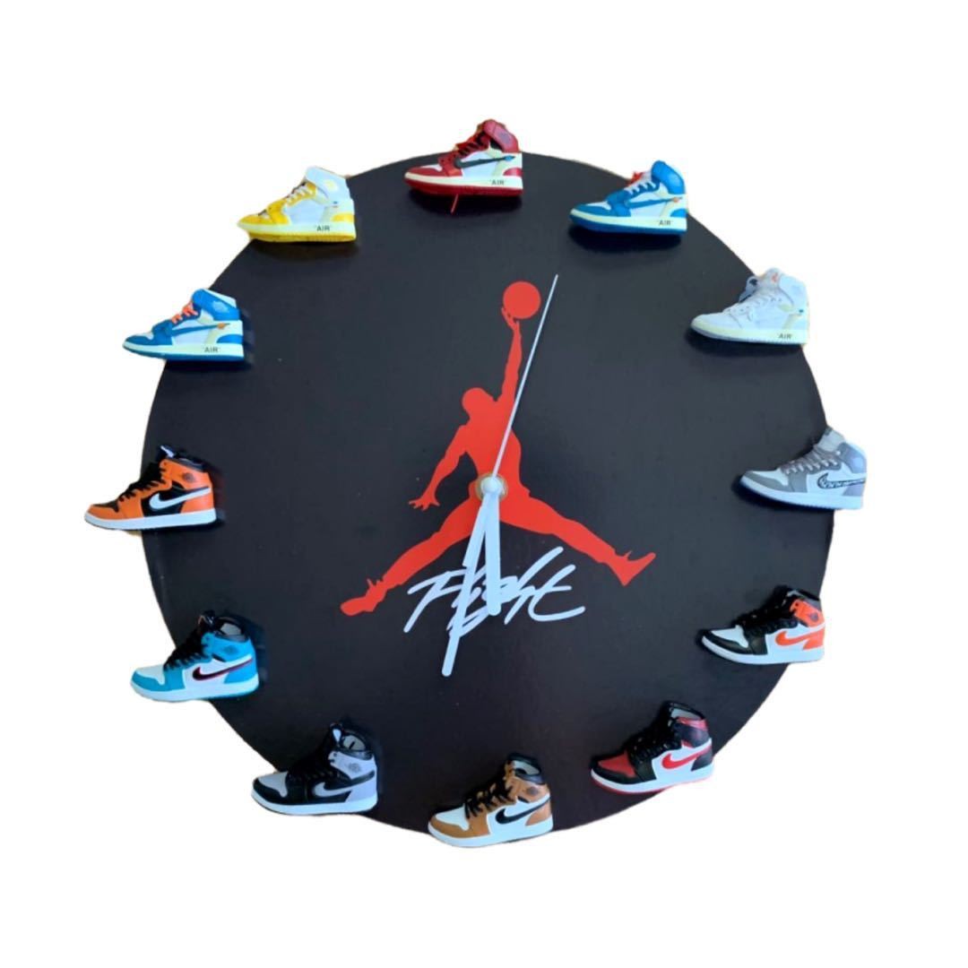 3D 立体AJ鞋模时钟 aj1-12代挂钟黑白两色 12只独特鞋模时钟-Digicat 猫电澳洲
