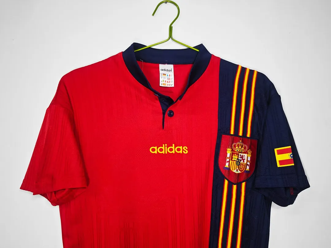 Retro Spain 1996 Home Football T-Shirt Thai Quality