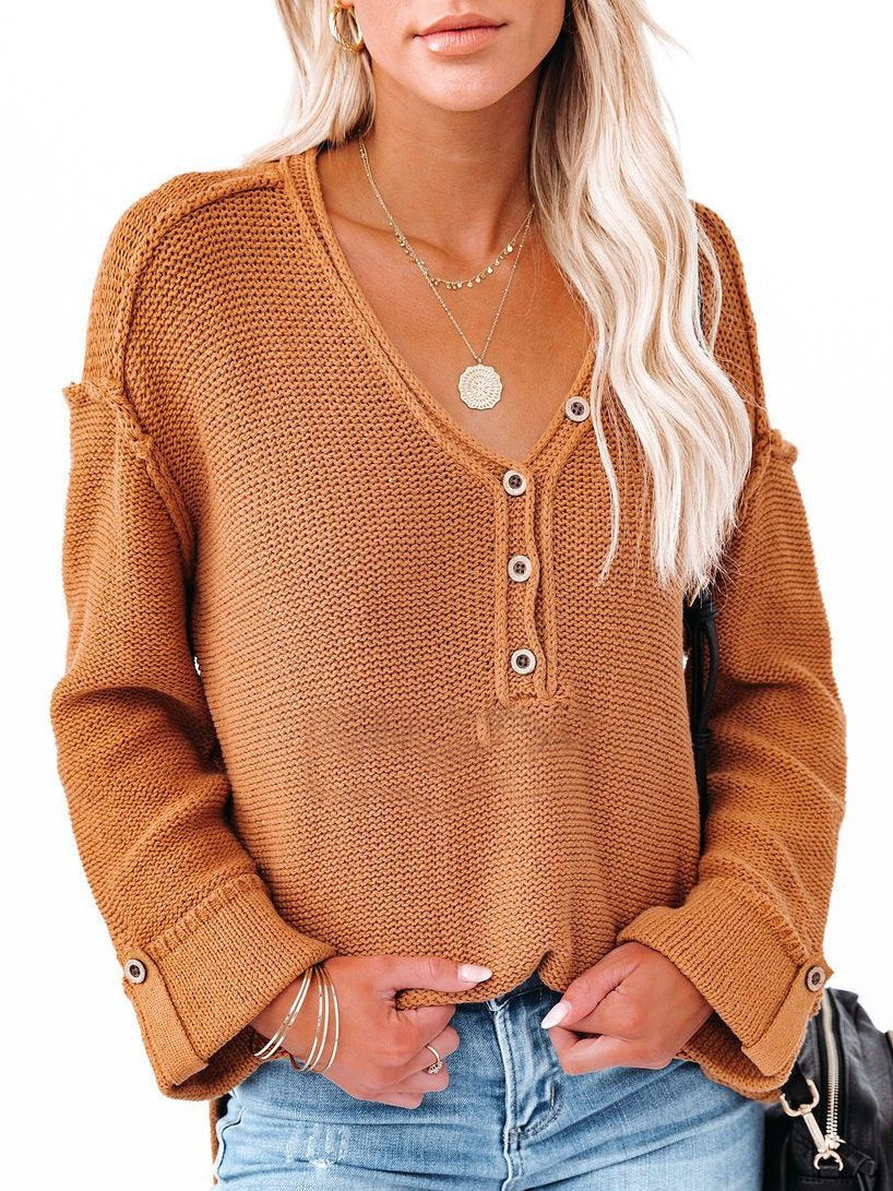 Women's plus-size v-neck jumper in solid color