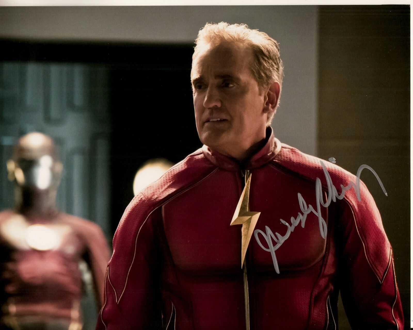 JOHN WESLEY SHIPP hand-signed THE FLASH 8x10 color closeup UACC RD COA authentic