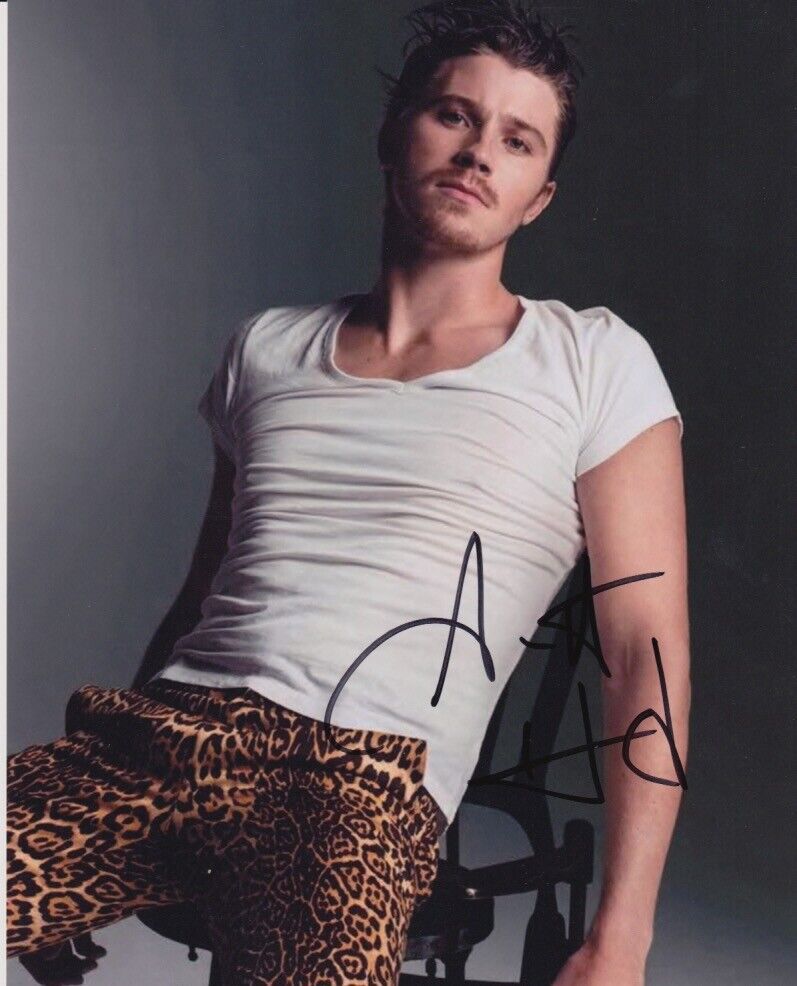 Garrett Hedlund signed 8x10 Photo Poster painting