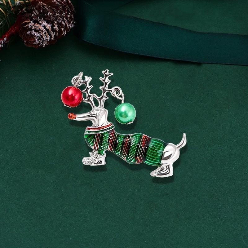 Vintage Style Pin Santa Claus Elk Alloy Unisex Brooches