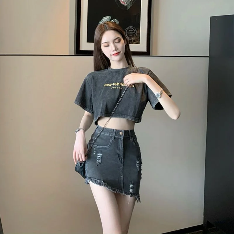 Short-Sleeve Lettering Cropped T-Shirt YP2054