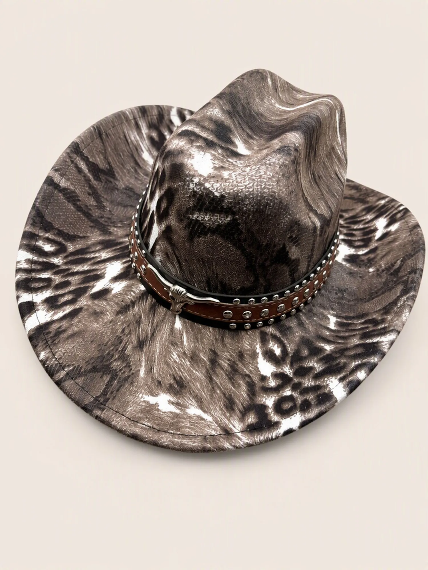 Vintage Patterned Western Cowboy Hat with Studded Leather Bull Skull Band Accent