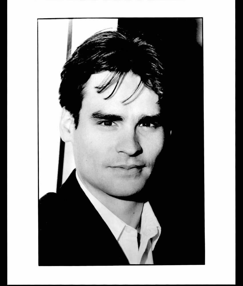 Robert Sean Leonard - 8x10 Headshot Photo Poster painting - Dead Poet's Society