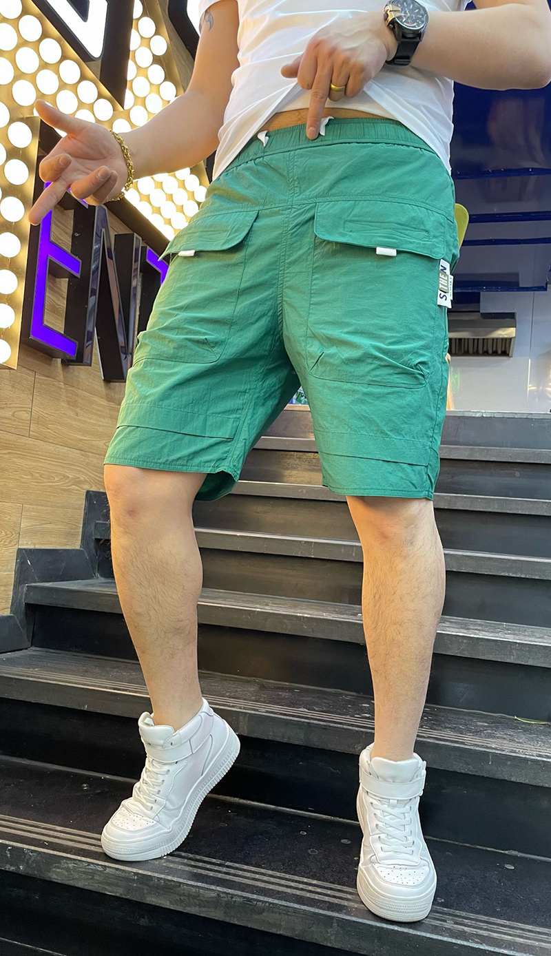 Wlntempo 2025 New Men's Summer Fashion Solid Color Cargo Shorts Male High Waist Straight Shorts Men Pockets Casual Short Pants D356