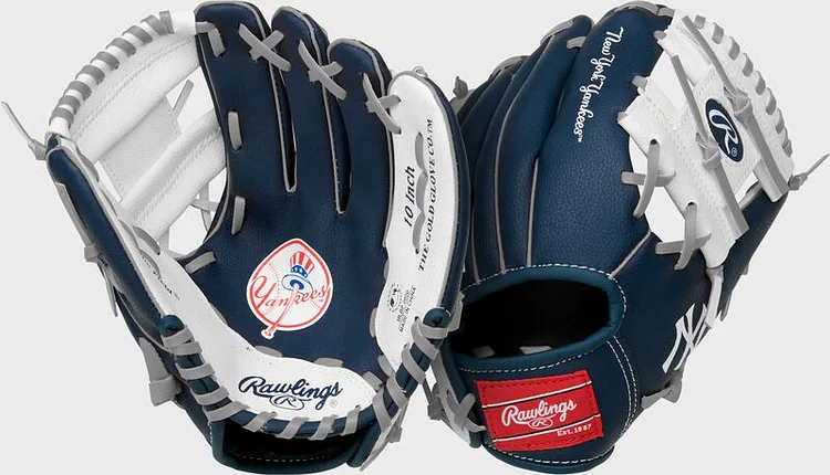 New York Yankees 10-Inch Team Logo Glove