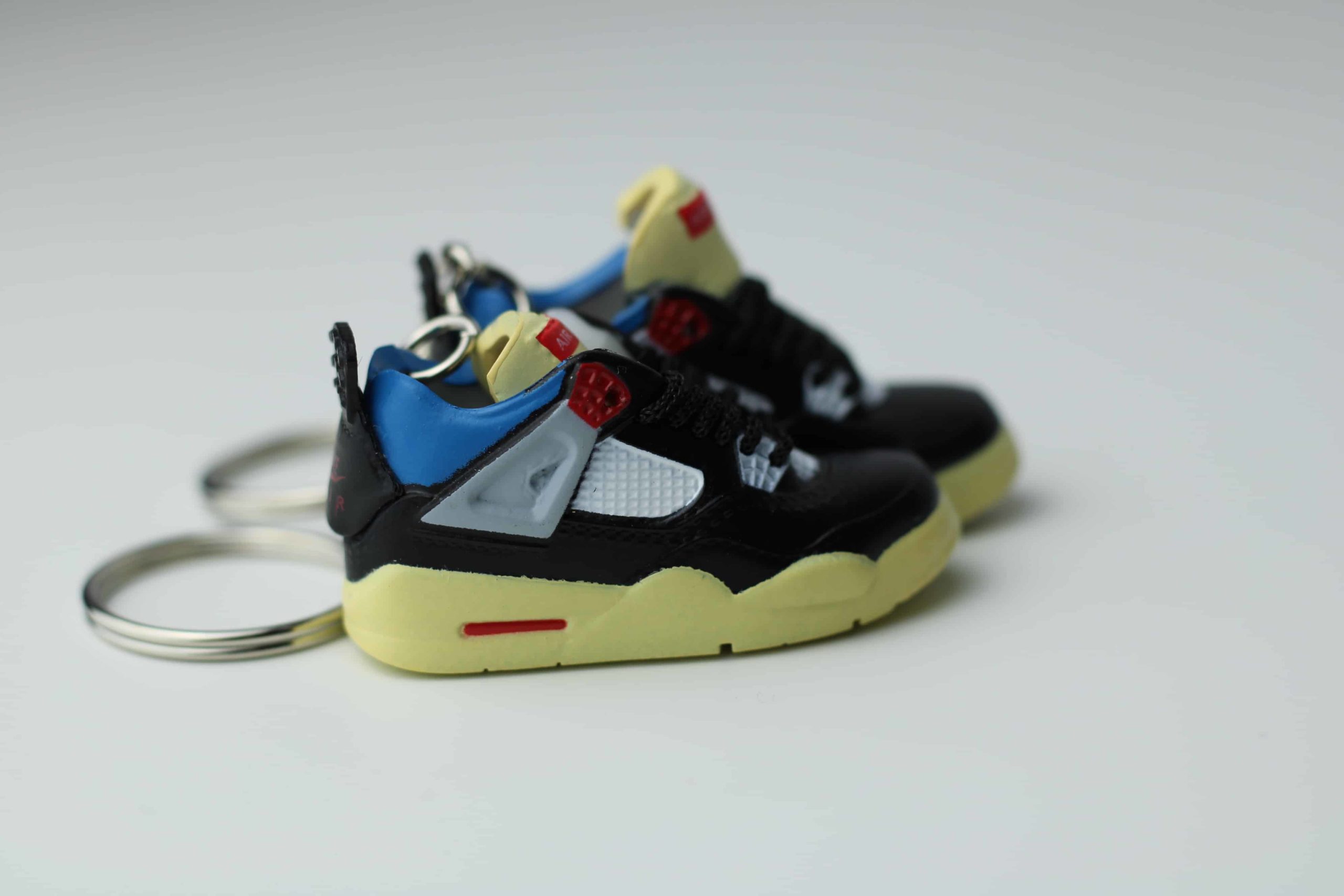 AJ 4 Union "Off Noir" -Sneakers 3D Keychain
