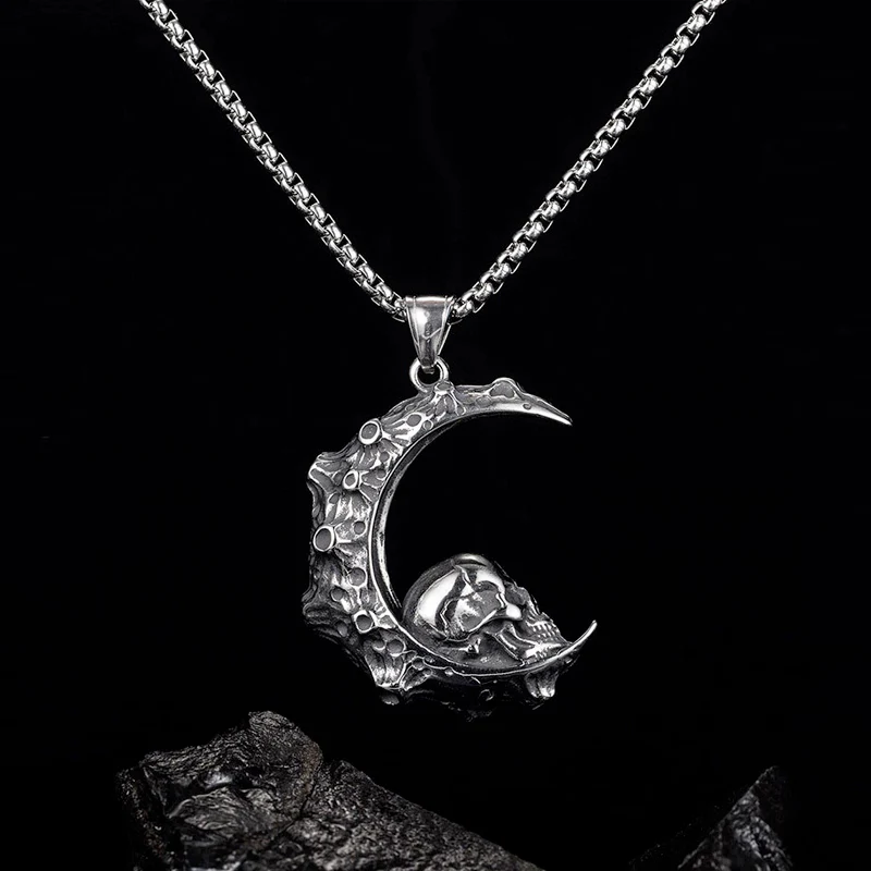 Mystic Moon Skull Pendant 