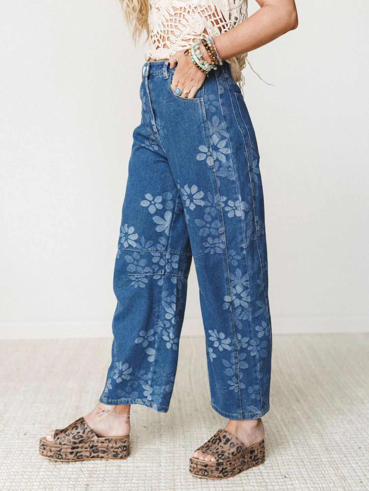 Groovy Step Jeans - Medium Wash