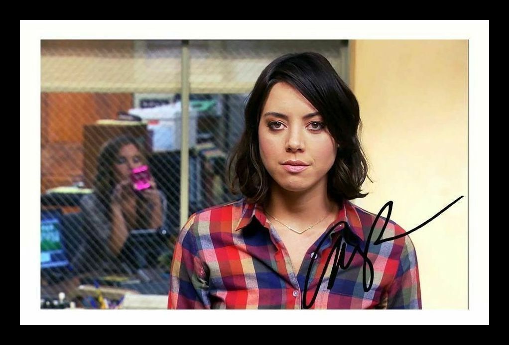 Aubrey Plaza - Parks And Recreation Autograph Signed & Framed Photo Poster painting
