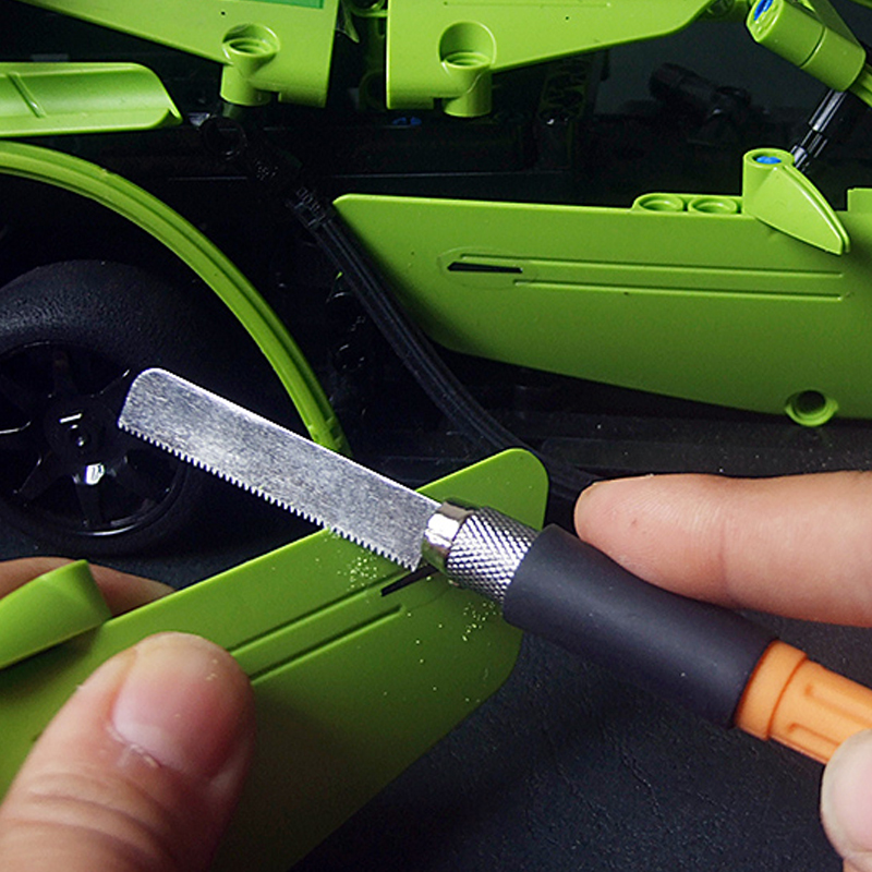 Saker Mini Hand Saw with 9 Pieces Blades
