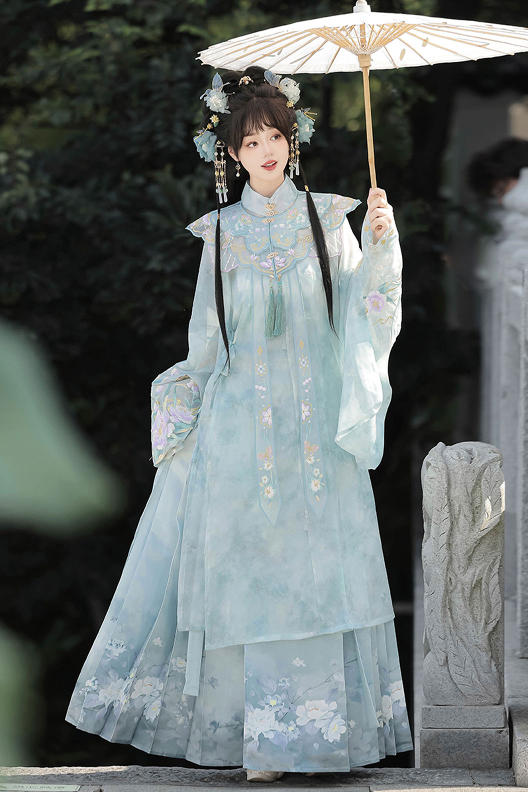 Ming dynasty hanfu mamianqun hanfu dress   with cloud collar - yuzhinian 玉指捻 Stupa Stones