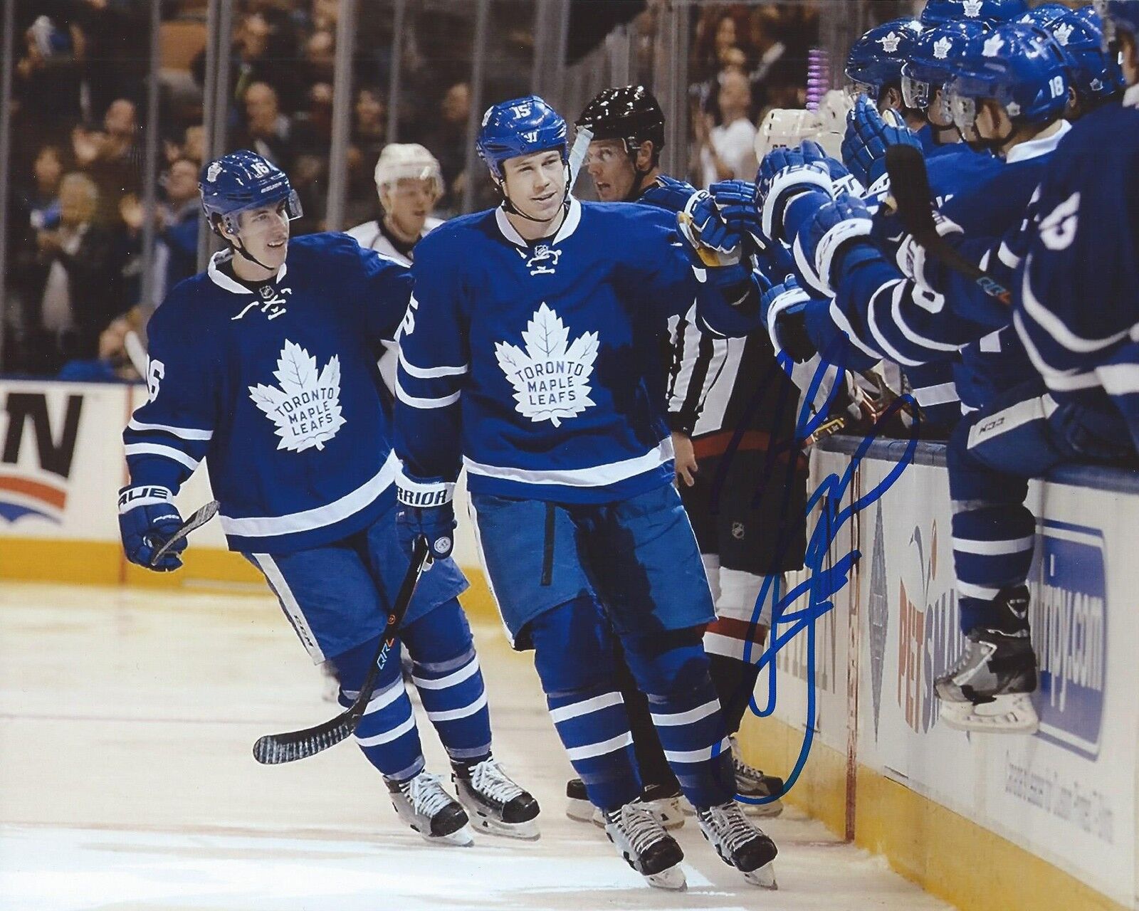 Matt Martin Signed 8x10 Photo Poster painting Toronto Maple Leafs Autographed COA