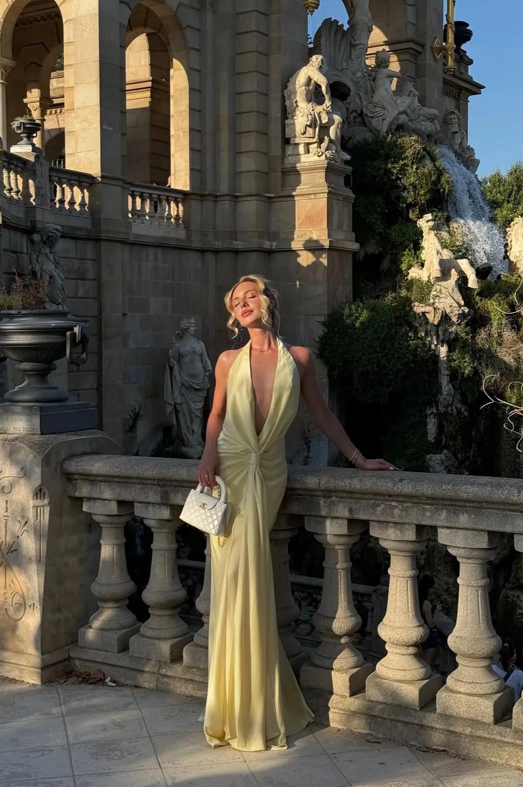 Satin Halter Deep V-Neck Neck Sleeveless High-Waisted Backless Long A-Line Prom Dress With Pleated | PM0016 Wellcucu
