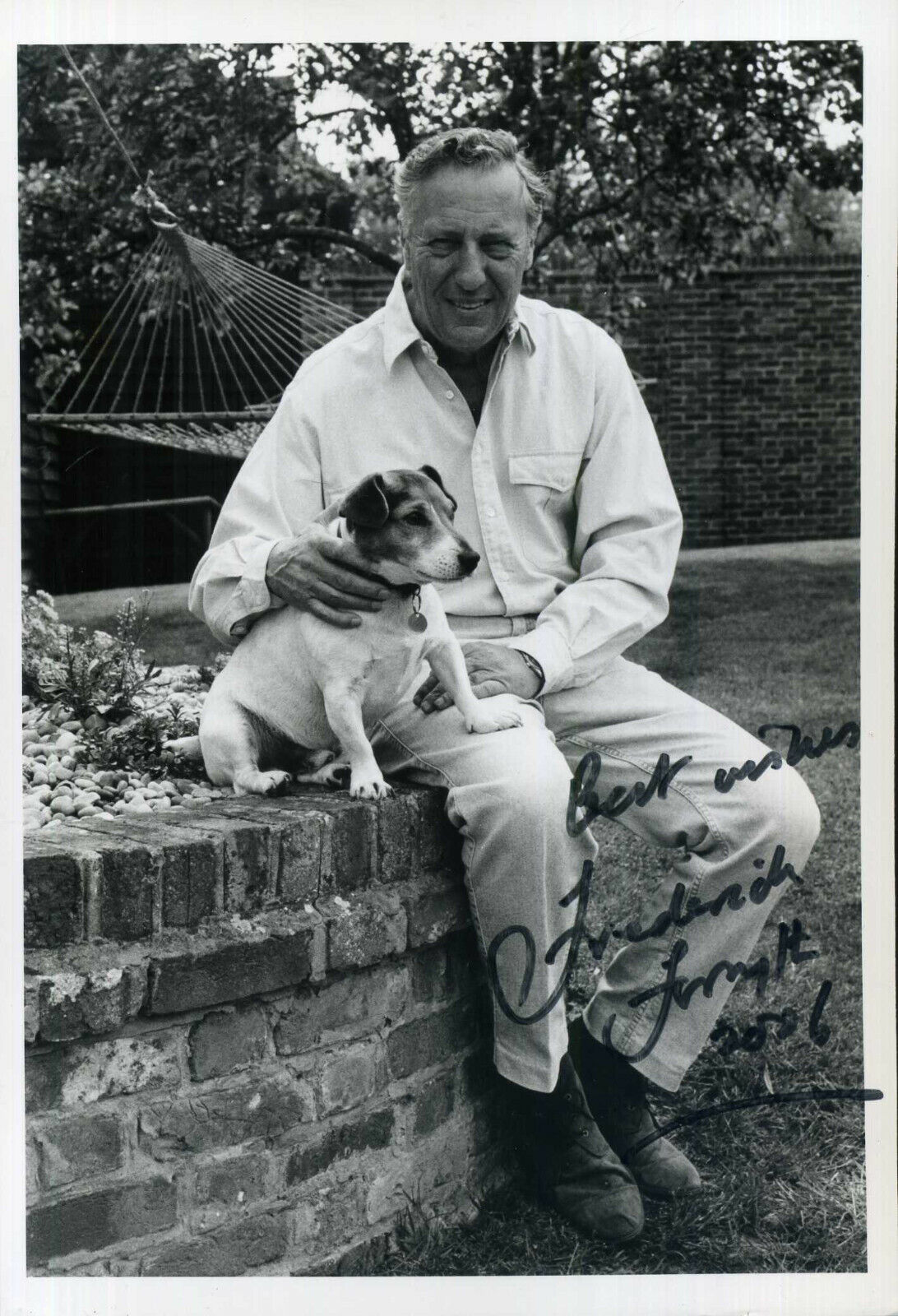 FREDERICK FORSYTH Signed Photo Poster paintinggraph - Author / Spy / Journalist - preprint