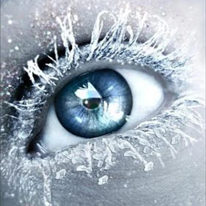 Snowflake shiny black crystal blue (12 months) contact lens